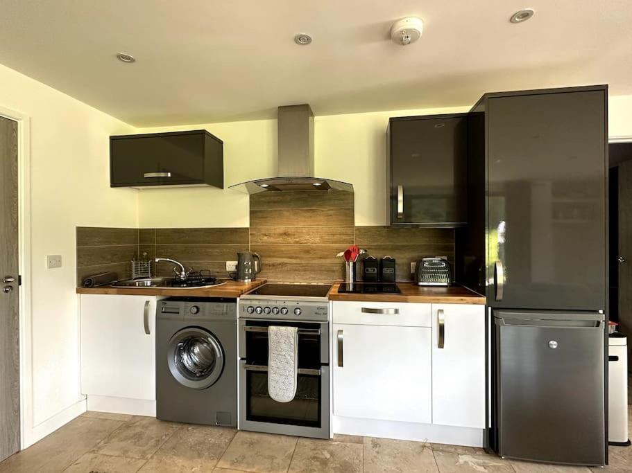 Beautiful Cabin With Pond View Steyning Esterno foto