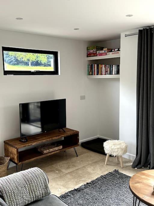 Beautiful Cabin With Pond View Steyning Esterno foto